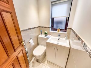 Downstairs w/c- click for photo gallery